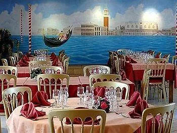 Hotel Novel Restaurant La Mamma Annecy