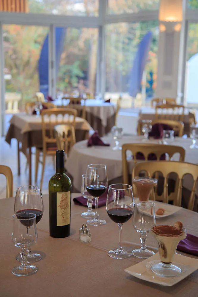 Hotel Novel Restaurant La Mamma Annecy