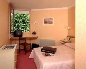 Hotel Novel Restaurant La Mamma Annecy 3*,