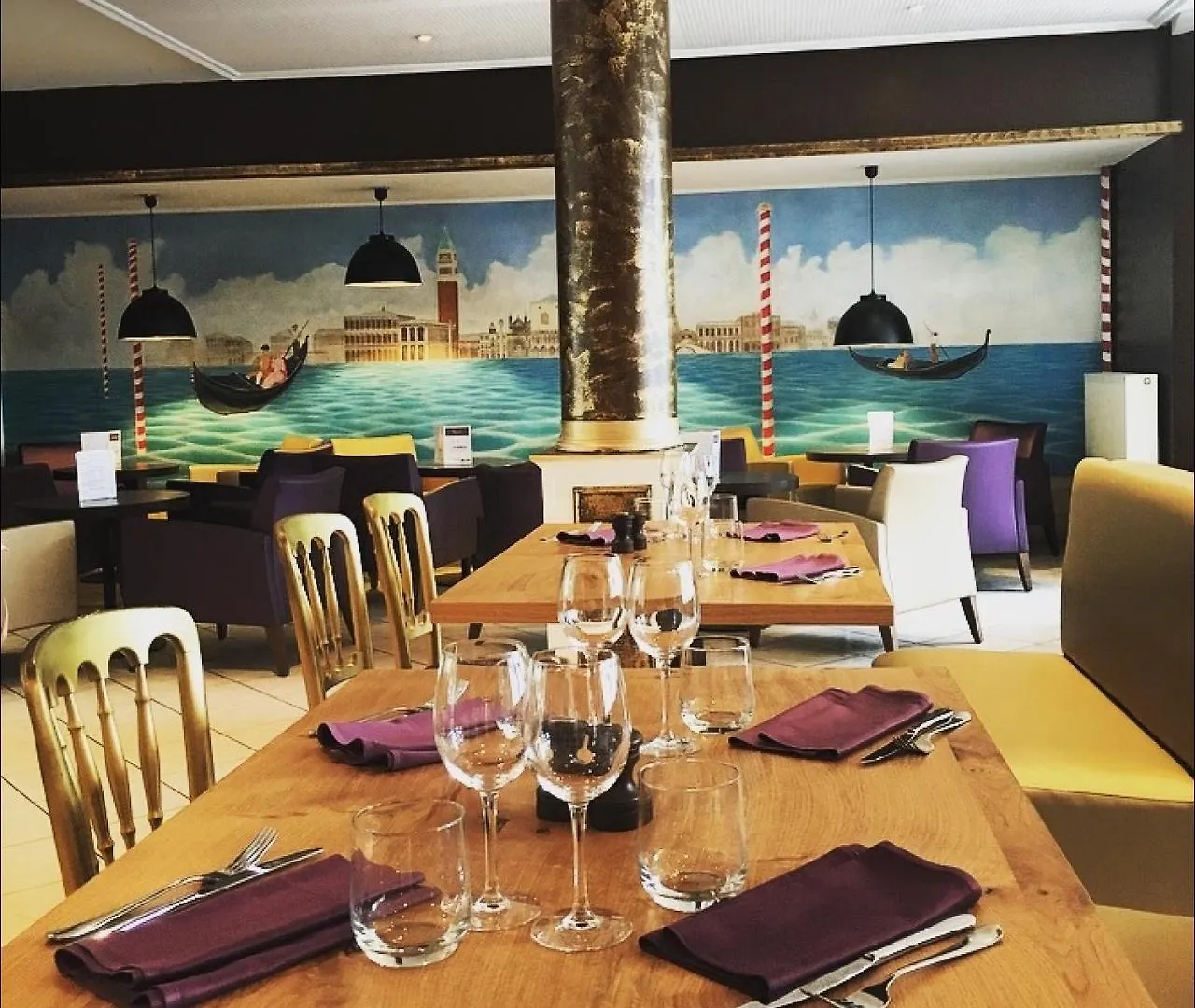 Hotel Novel Restaurant La Mamma Annecy
